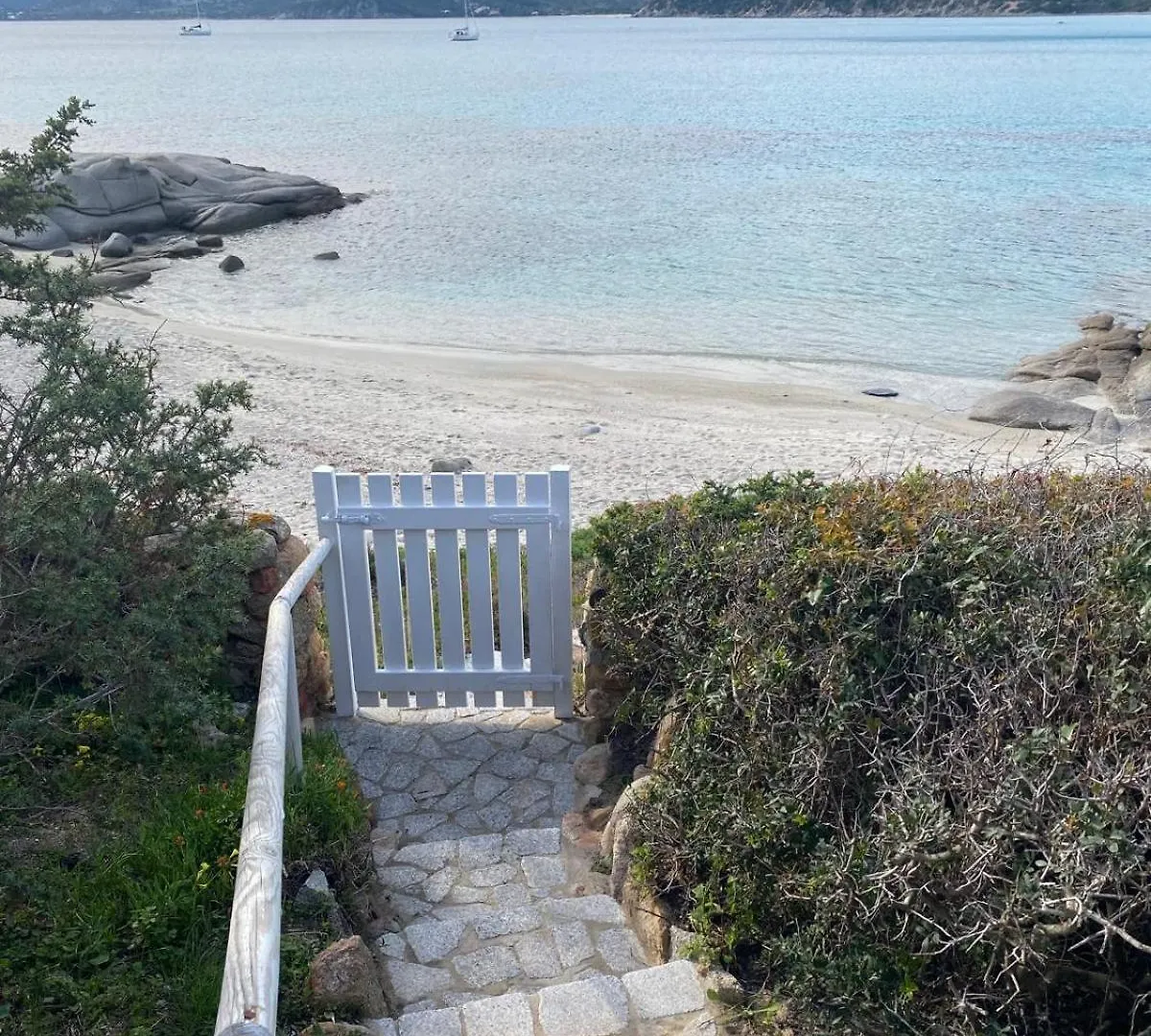 Sul Mare Sardegna Villa Mercedes location